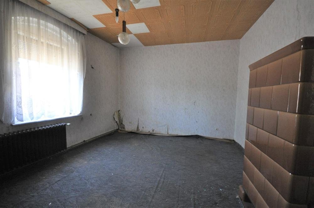 Interessantes Wohn- u. Geschäftshaus zum Sanieren in Rohne