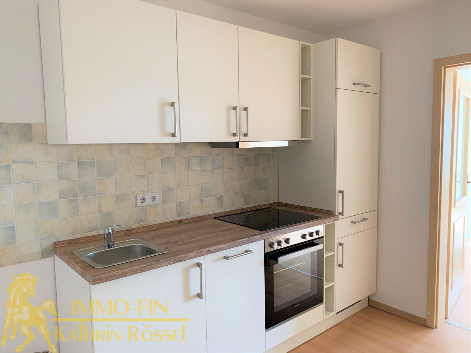 Modern und wohnlich: 2-Zi.-Wohnung mit neuer Einbauküche