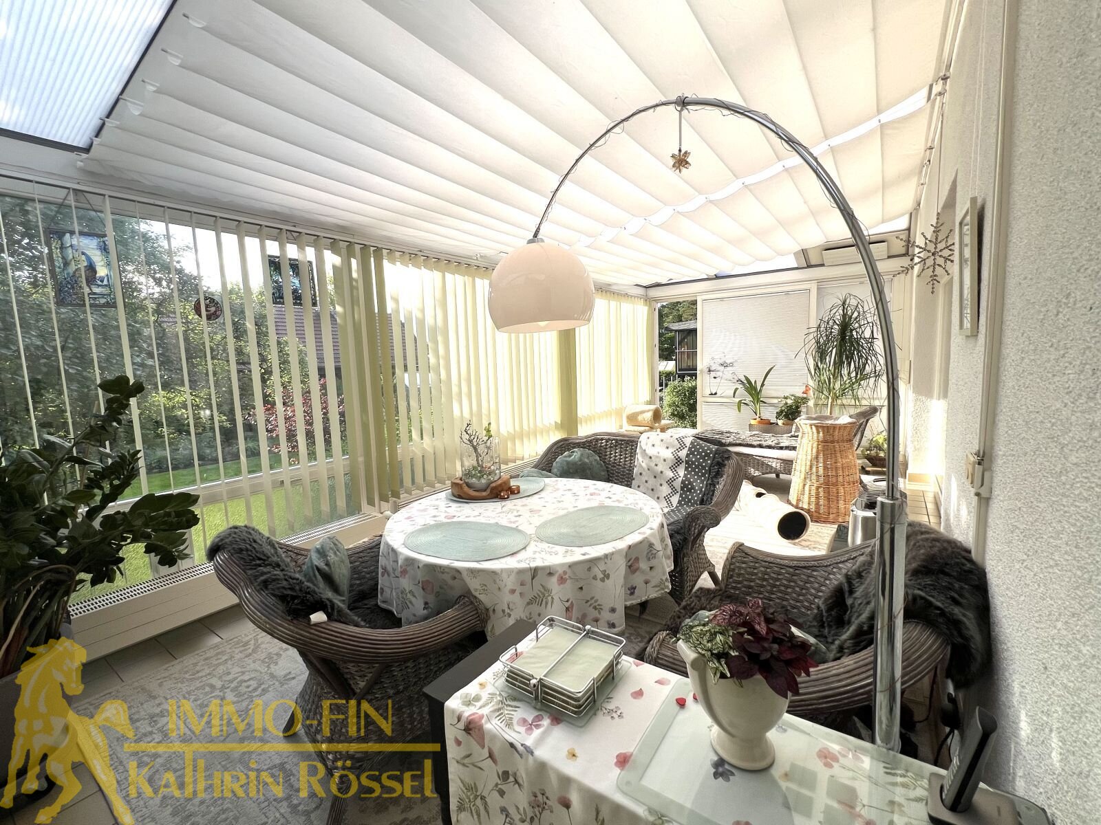 Großzügiges Einfamilienhaus mit Wintergarten und Doppelgarage in ruhiger Lage von Weißwasser