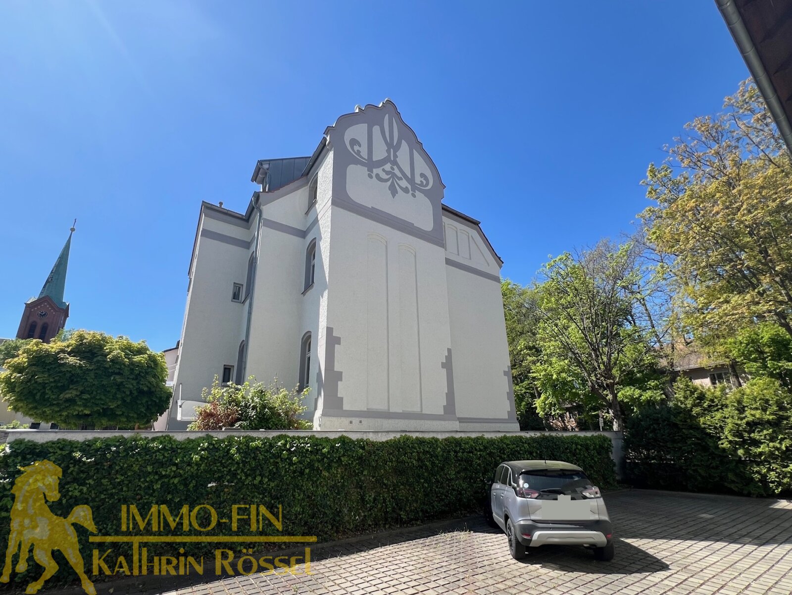 Investieren in Substanz: Gepflegte Villa mit attraktiven Mieteinnahmen