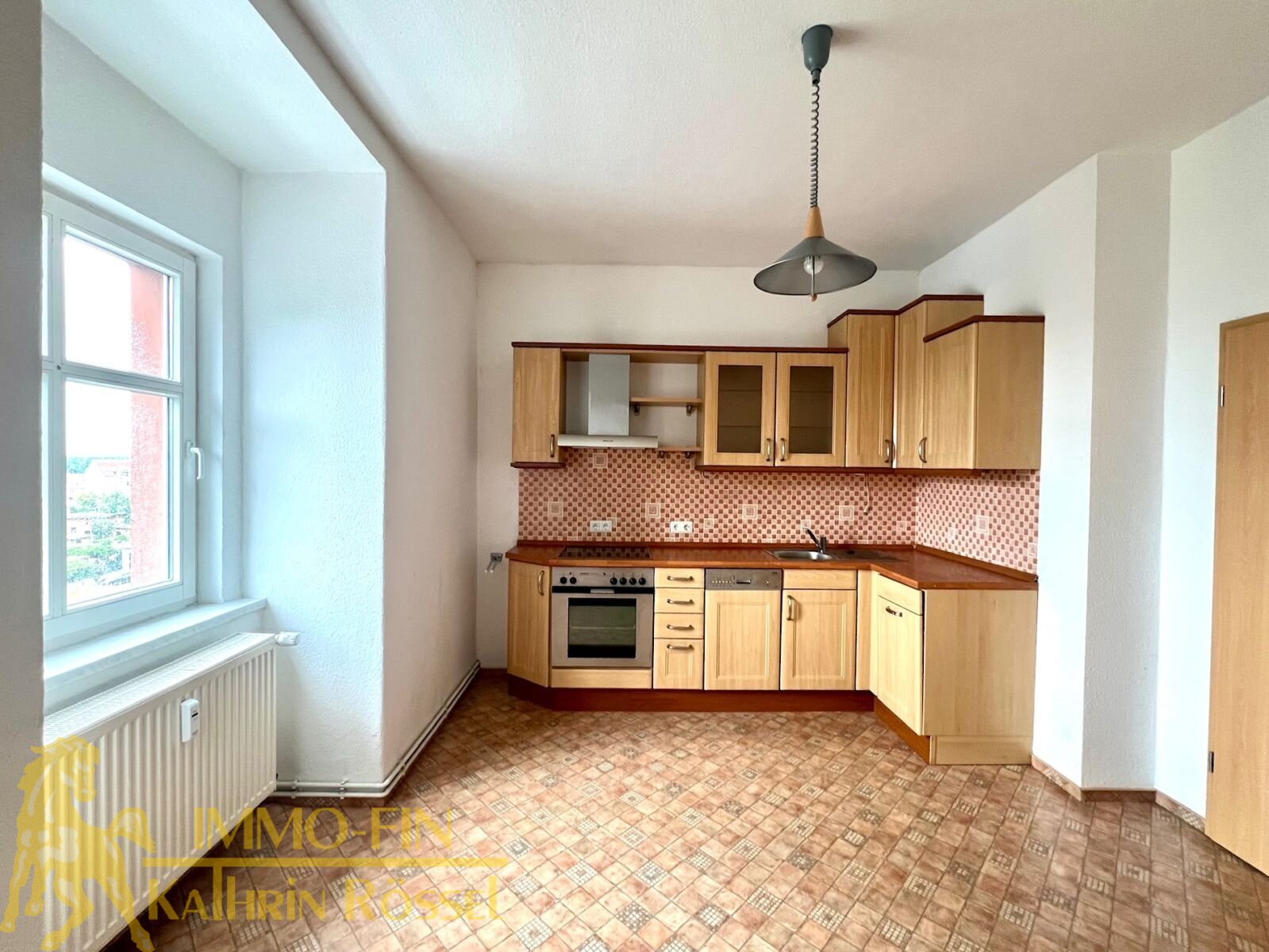 3 RWE mit Balkon in zentraler Innenstadtlage mit Einbauküche