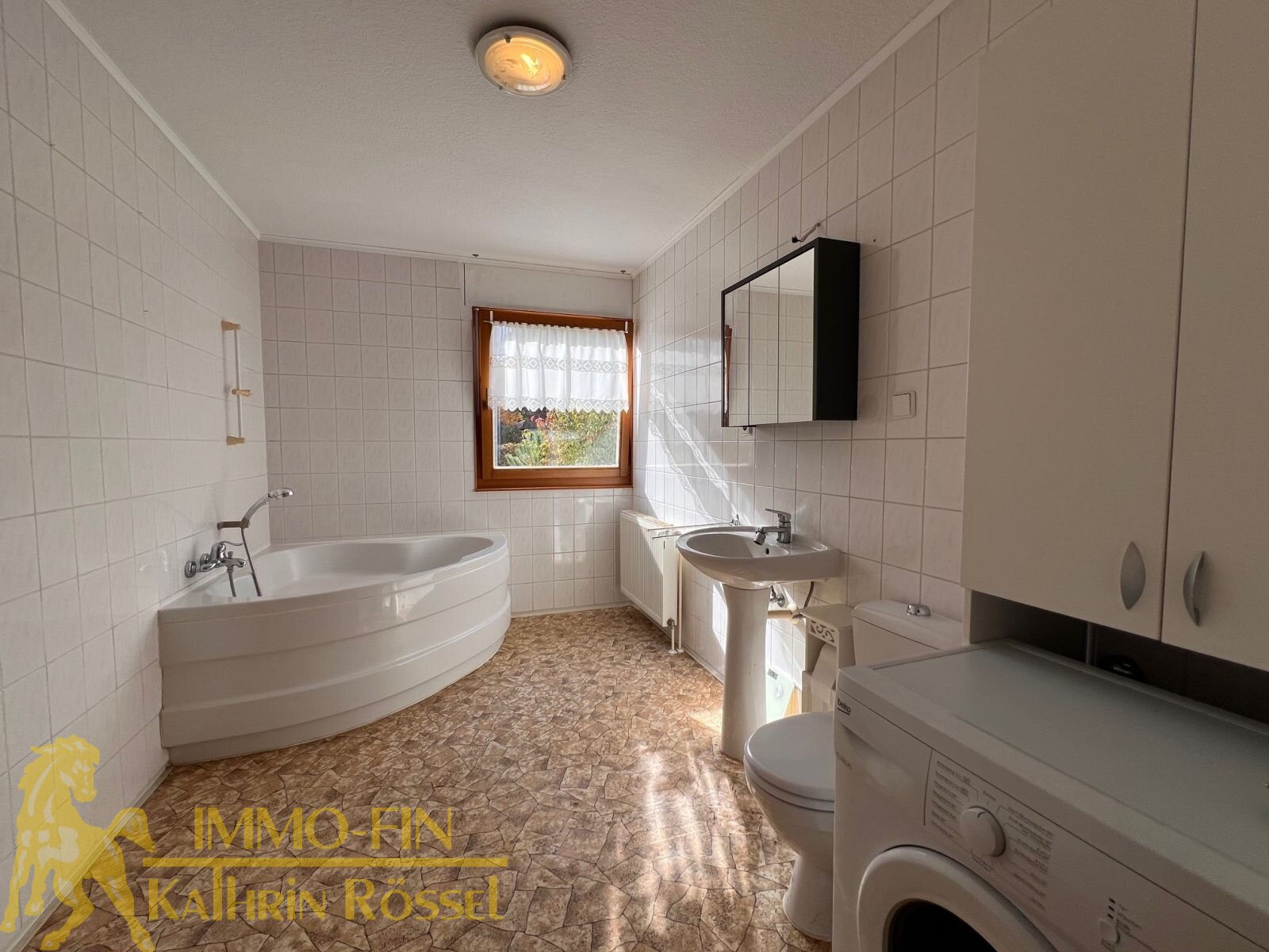 Entspannt Wohnen mit Pool, Doppelgarage und Ruhe pur – Ihr Zuhause in Weißwasser