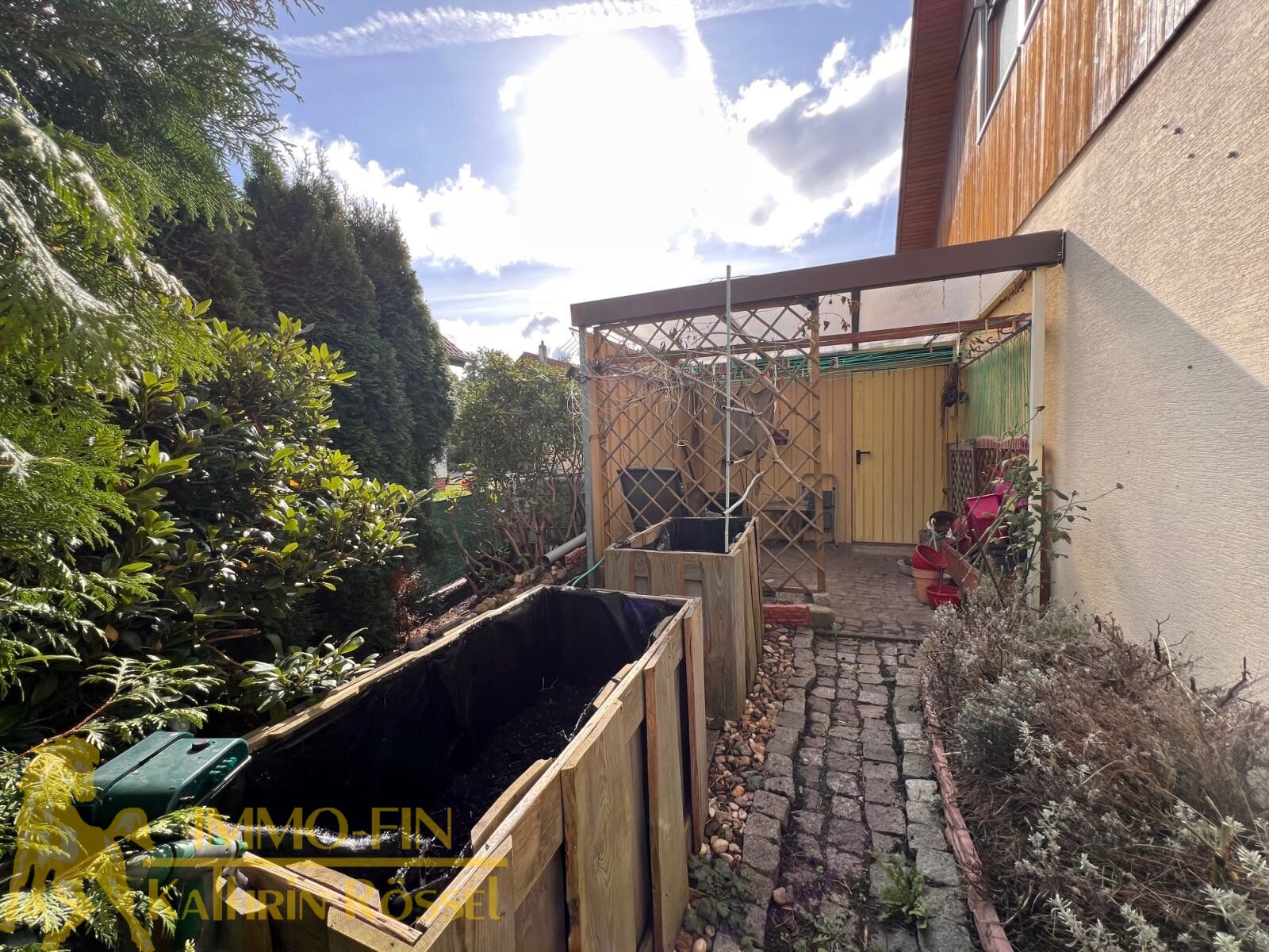 Entspannt Wohnen mit Pool, Doppelgarage und Ruhe pur – Ihr Zuhause in Weißwasser