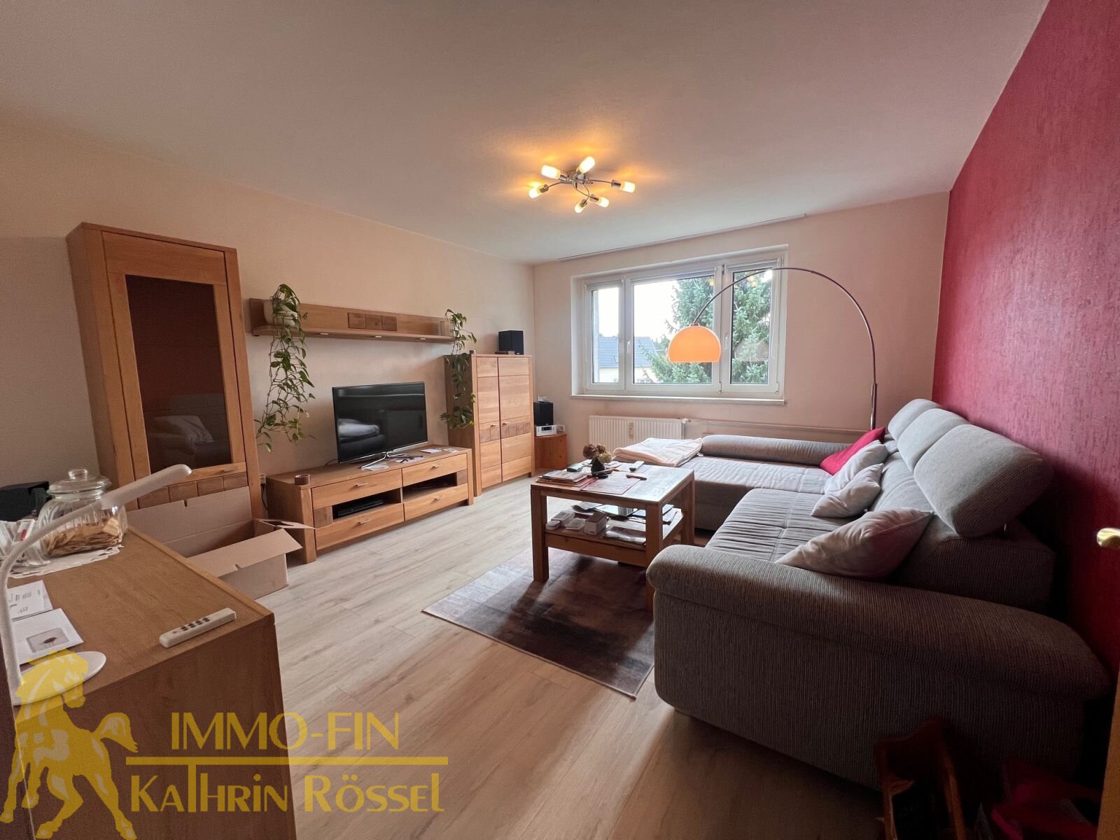 Praktische Vierzimmerwohnung mit Einbauküche in Krauschwitz