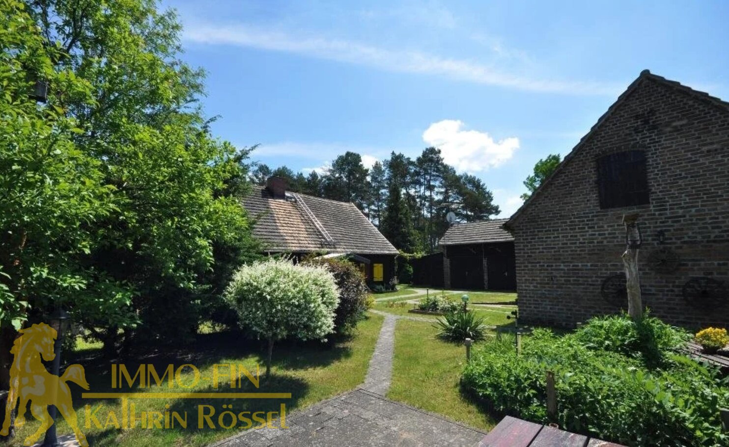 Bauernhof in Alleinlage mit großer angrenzender Wiese