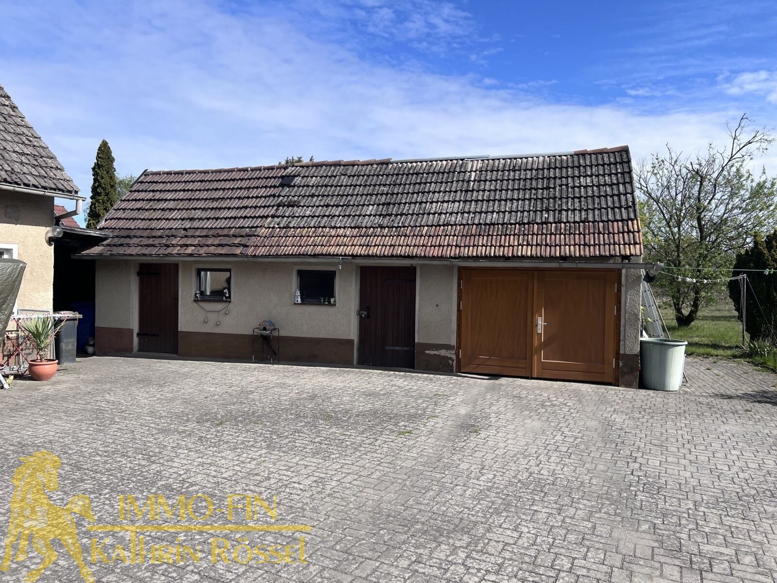Solides Wohnhaus mit großem Grundstück und viel Entwicklungspotenzial