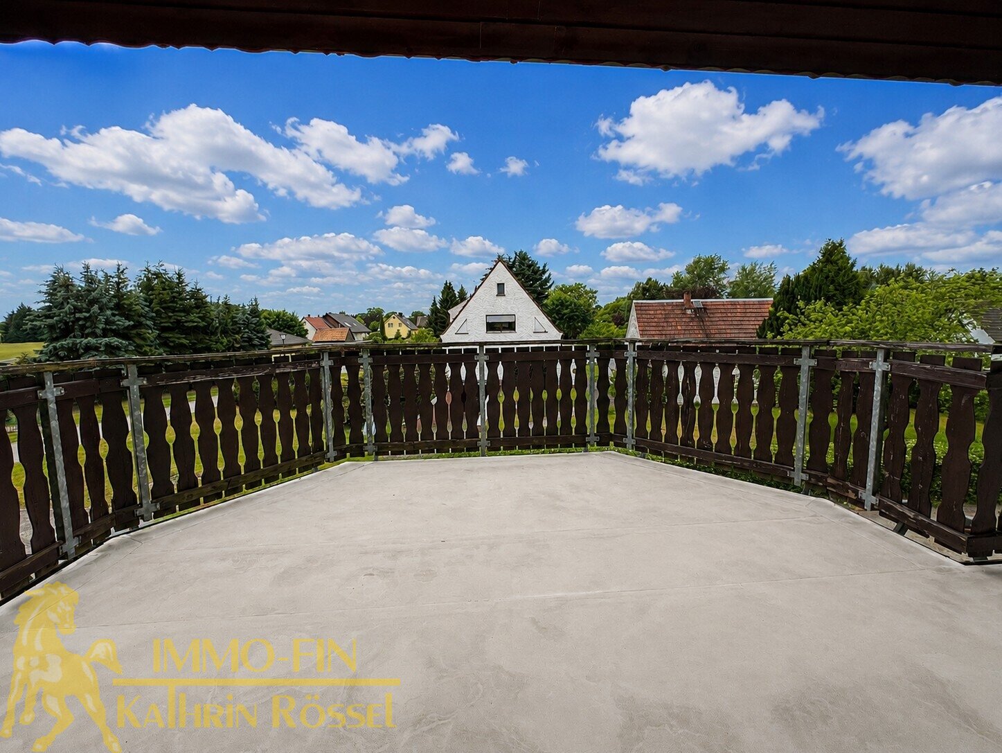 Großzügiges Einfamilienhaus mit Sauna, Doppelgarage und viel Platz für Wohnen & Freizeit