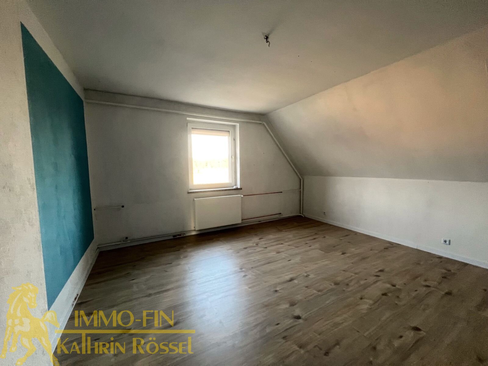 OG: Großes Kinderzimmer