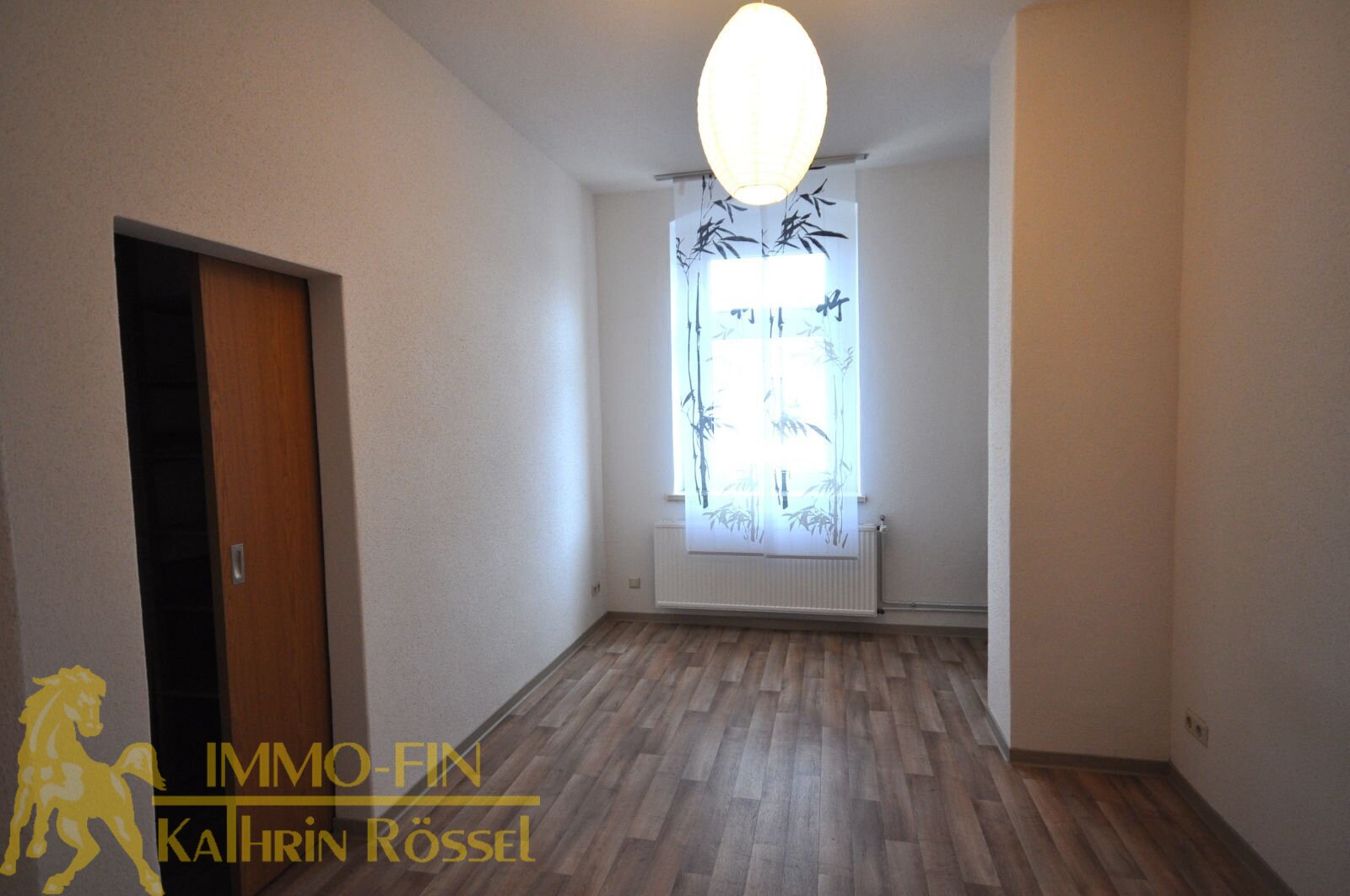 Schlafzimmer mit begehbarem Kleiderschrank Schlafzimmer mit begehbarem Kleiderschrank