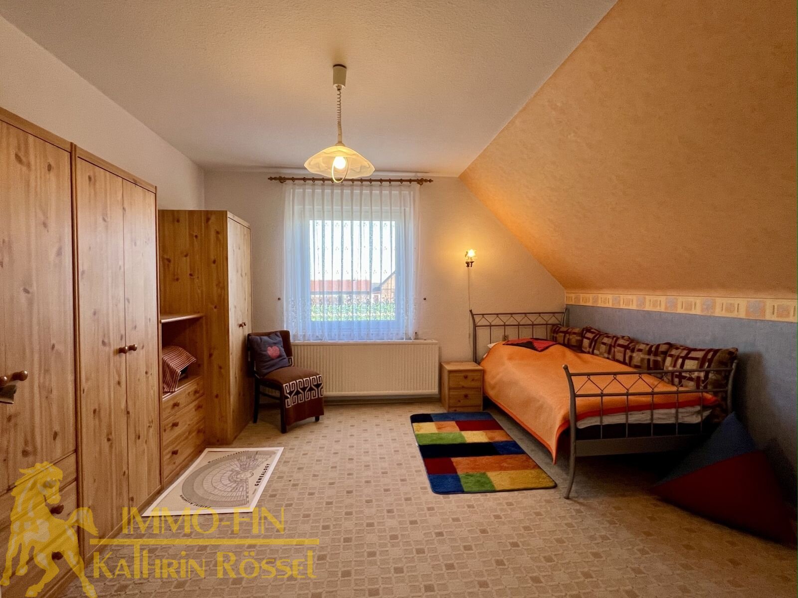 Haupthaus DG Zimmer rechts Rtg. Ost