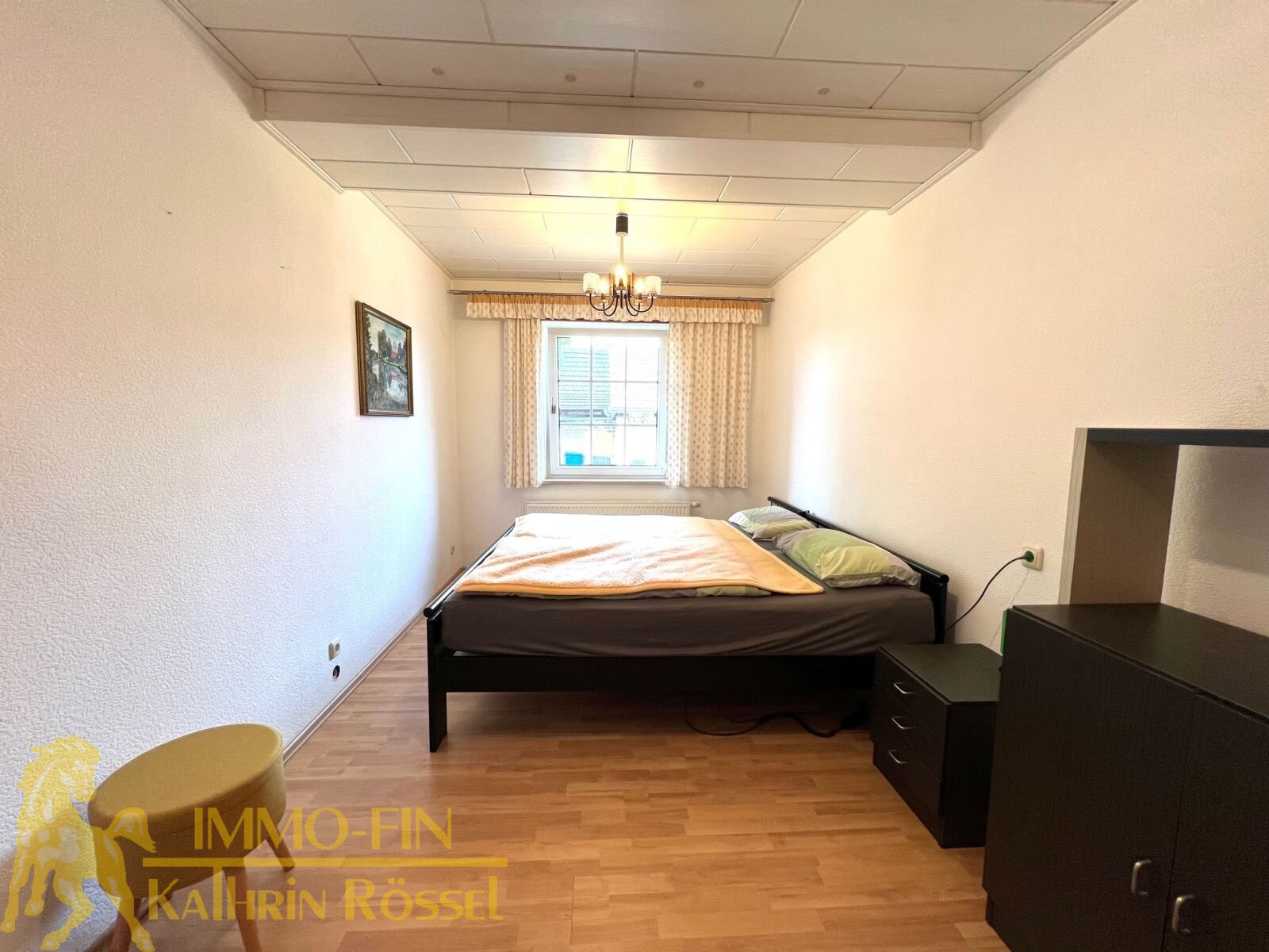 EG: Schlafzimmer (rechte Seite)