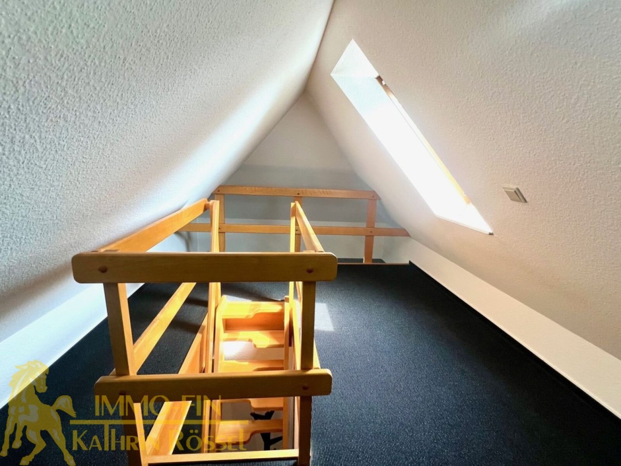 Spitzboden - Büro/Gast