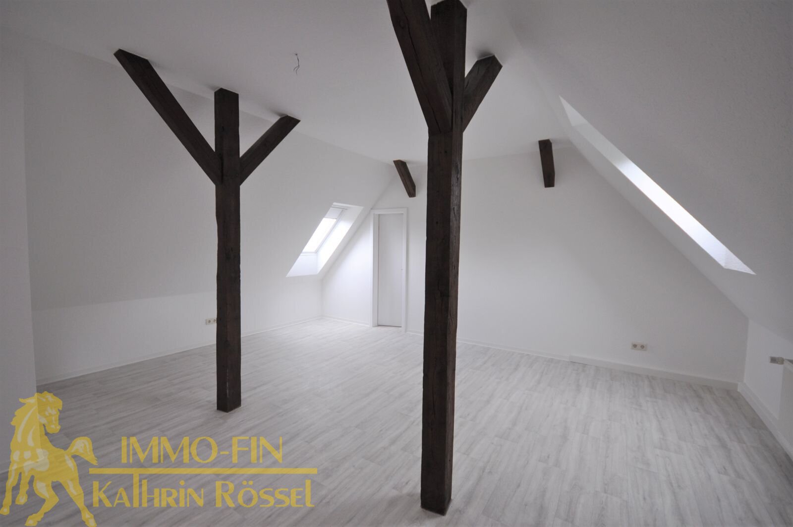 Spitzboden: Schlafzimmer links Spitzboden: Schlafzimmer links