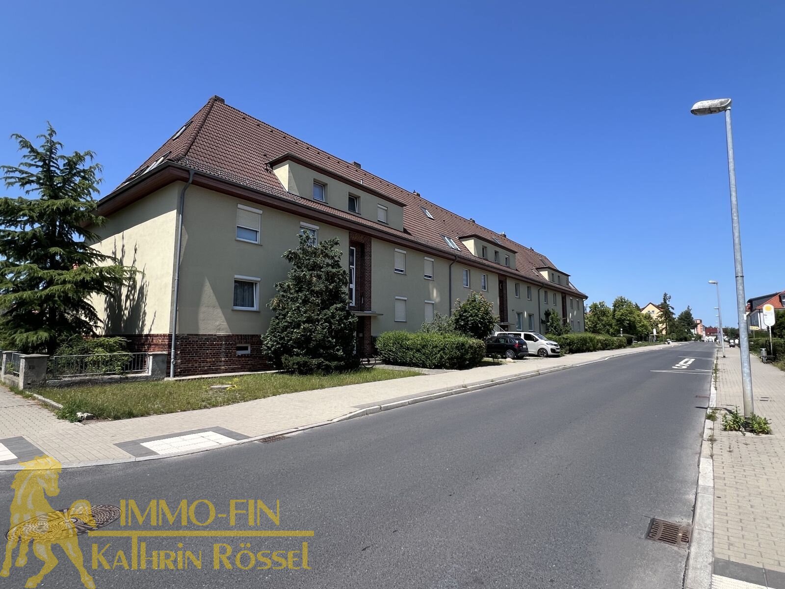 Straßenansicht MFH SO Straßenansicht MFH SO