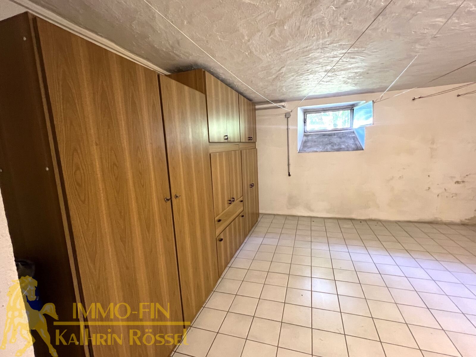 KG: Blick in den hinteren Keller KG: Blick in den hinteren Keller
