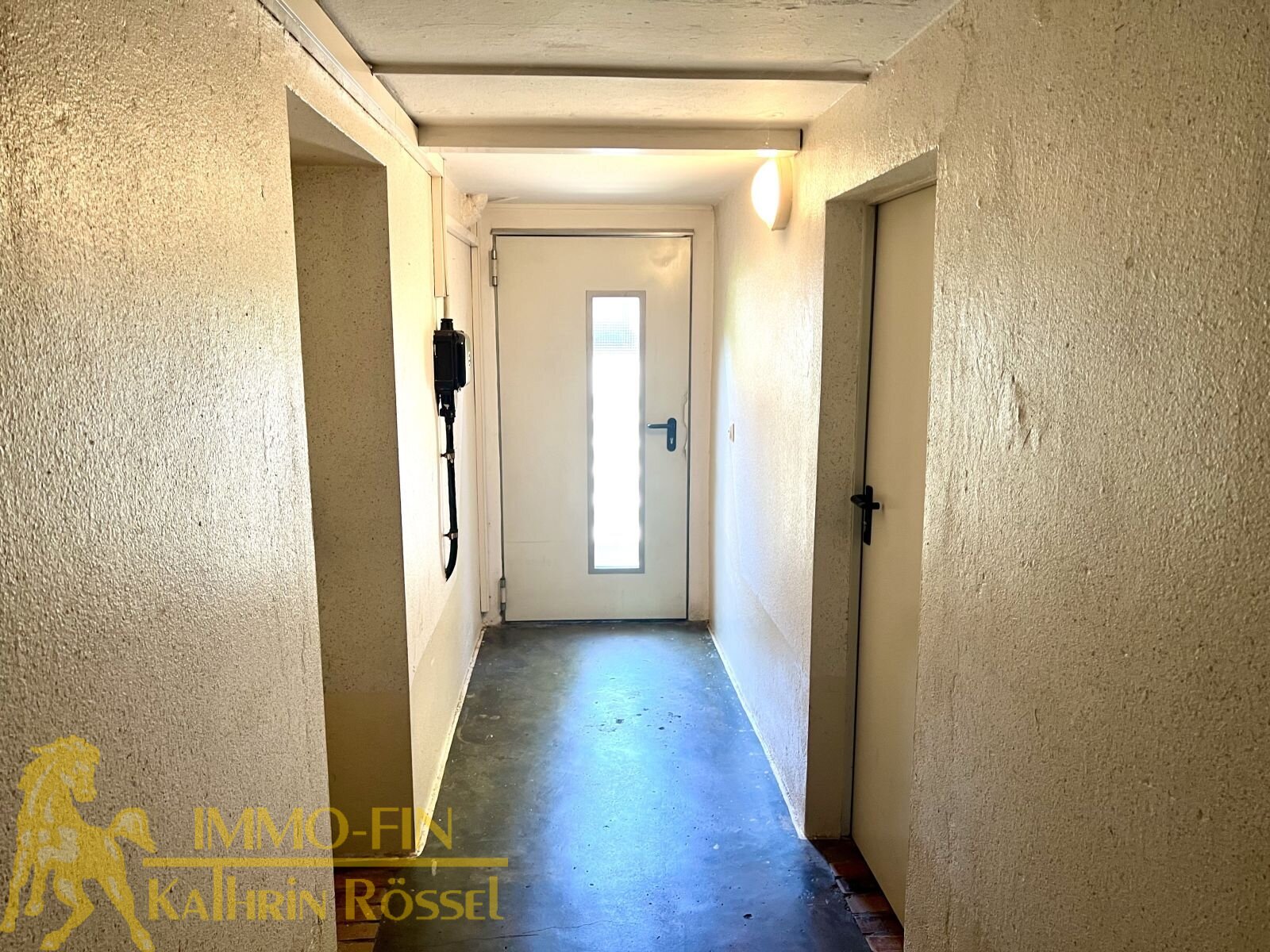 KG: Hinterer Hausausgang W KG: Hinterer Hausausgang W