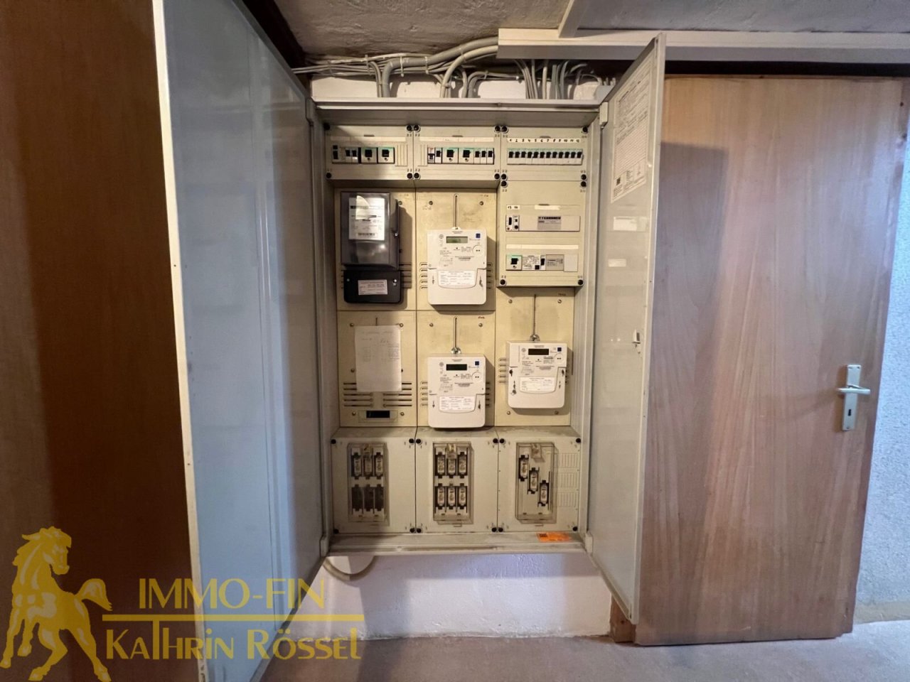 Elt. Zählerschrank im Hausflur Elt. Zählerschrank im Hausflur