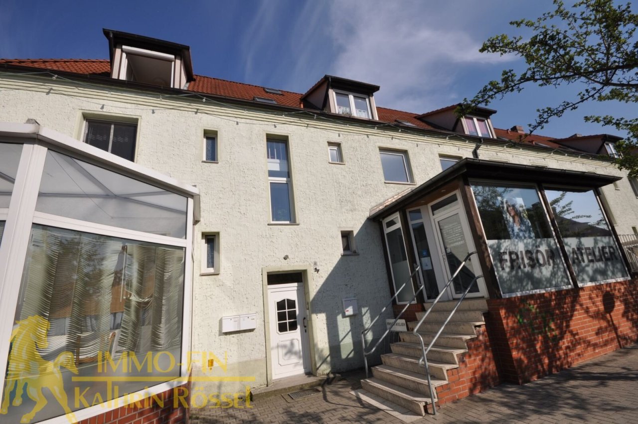 Eingangsbereich Wohnung und LAD (W) Eingangsbereich Wohnung und LAD (W)