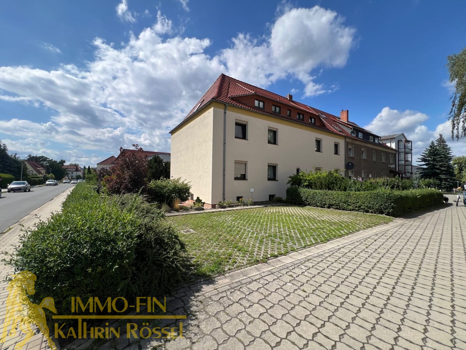 3 PKW-Stellplätze (SO) 3 PKW-Stellplätze (SO)