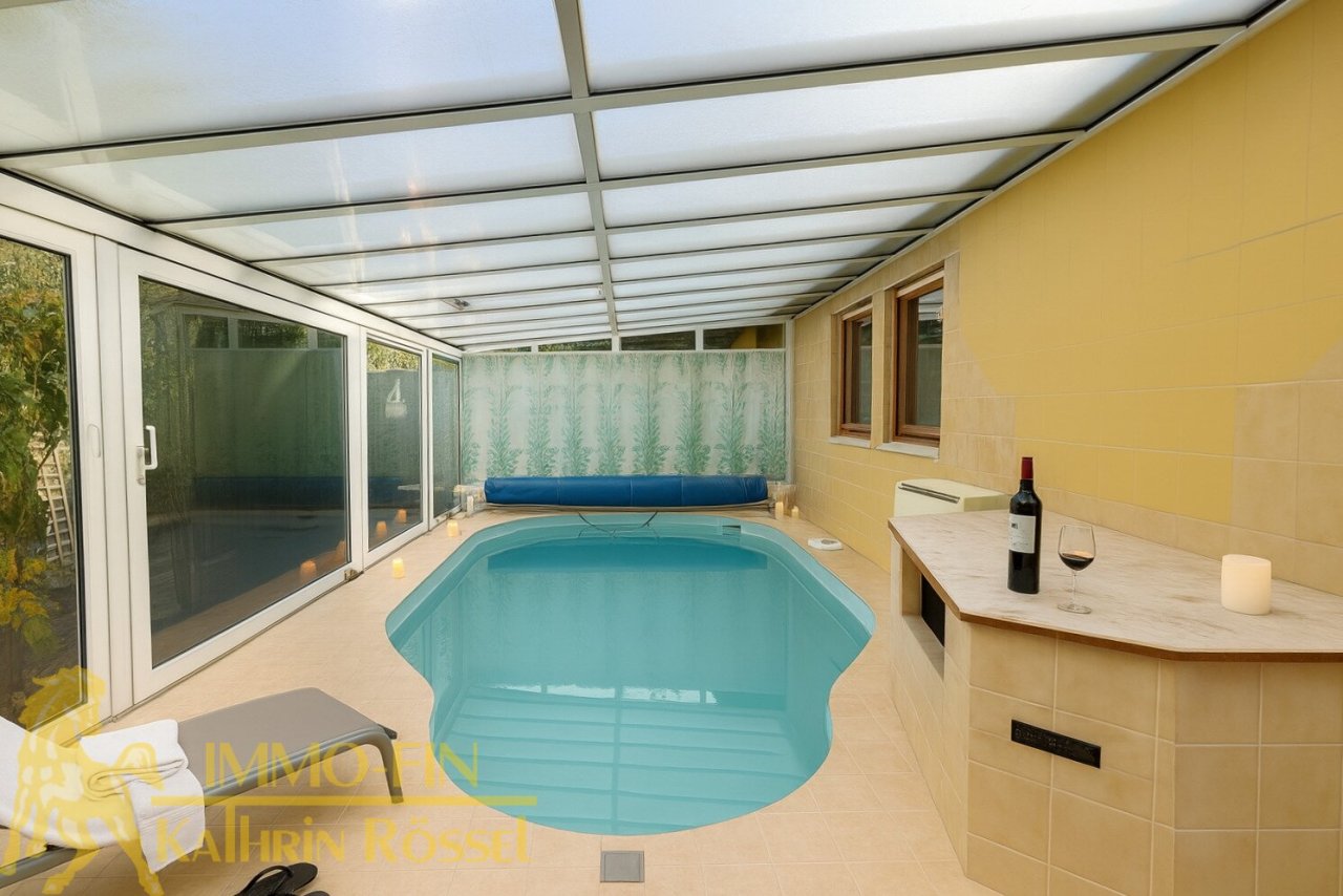 Wintergarten mit Pool durch KI bearbeitet ;-) Wintergarten mit Pool durch KI bearbeitet ;-)