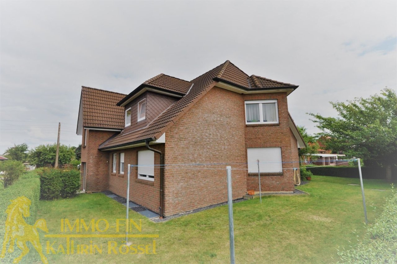 Ansicht des MFH - Wäschetrockenplatz