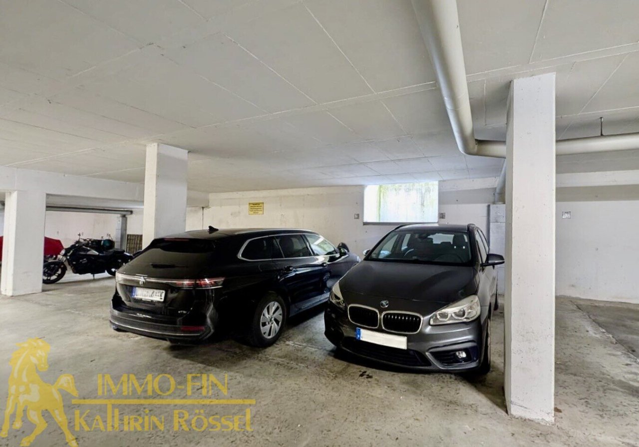 2 Tiefgaragenstellplätze