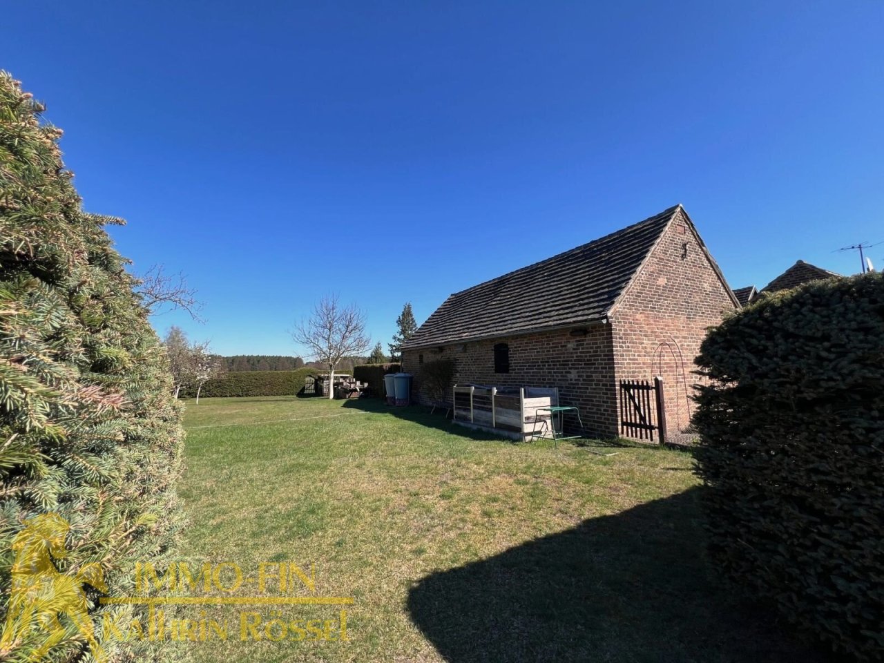 Bereich hinter der Scheune (W)