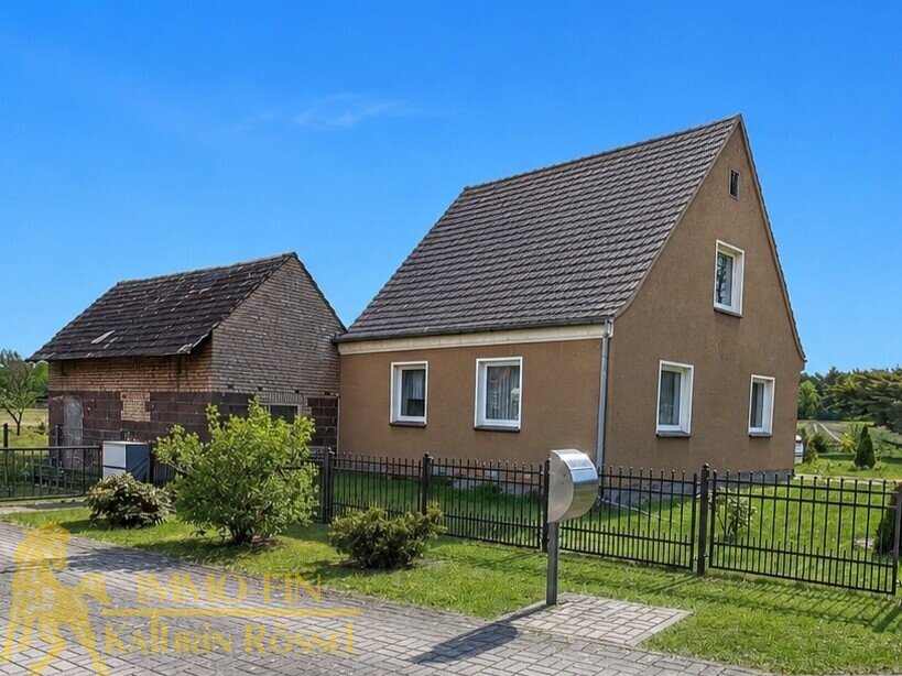 Solides Wohnhaus mit großem Grundstück und viel Entwicklungspotenzial 