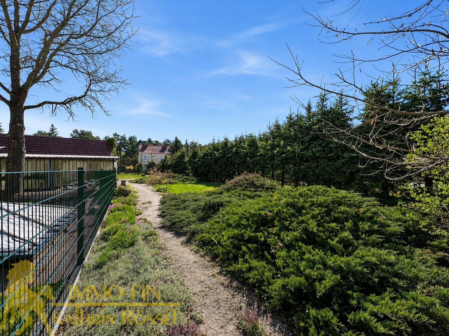 Garten in Rtg. Ost (Bildqualität über KI) Garten in Rtg. Ost (Bildqualität über KI)