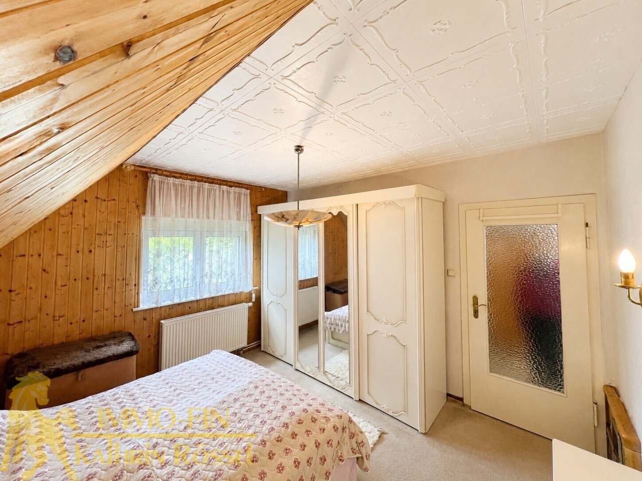 DG: Schlafzimmer inkl. Warmluftofen DG: Schlafzimmer inkl. Warmluftofen