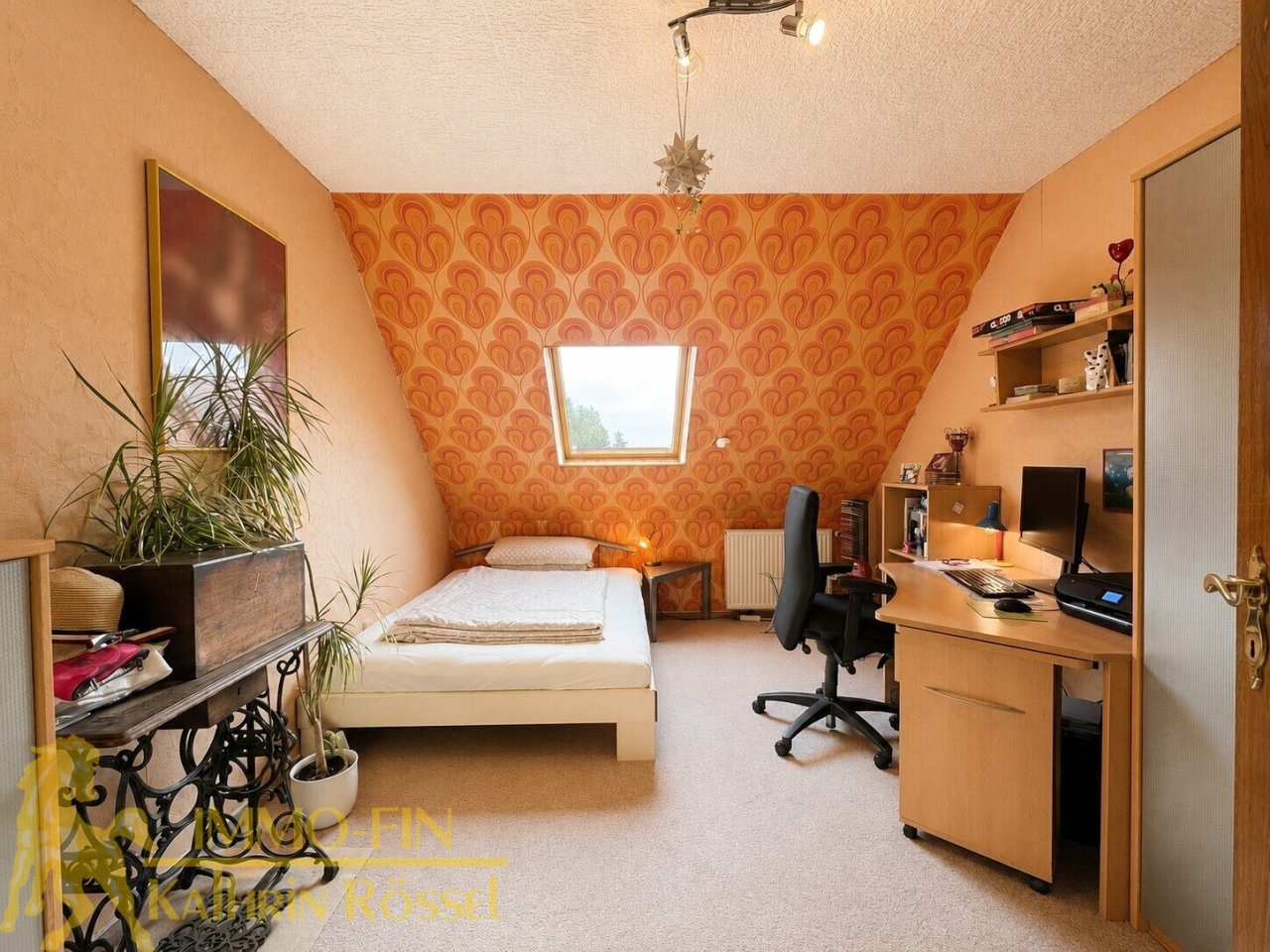 OG: Kinderzimmer Rtg. Süd OG: Kinderzimmer Rtg. Süd