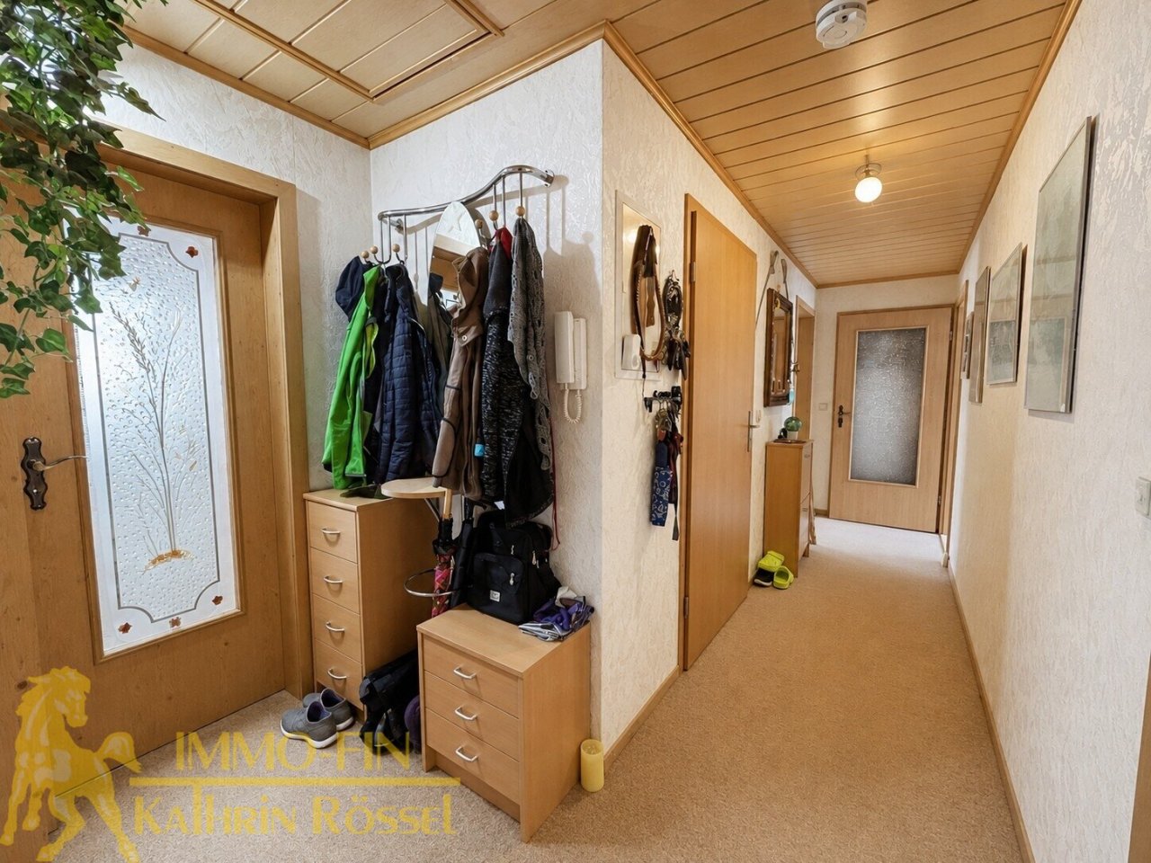 Wohnungsflur (KI-optimiert) Wohnungsflur (KI-optimiert)