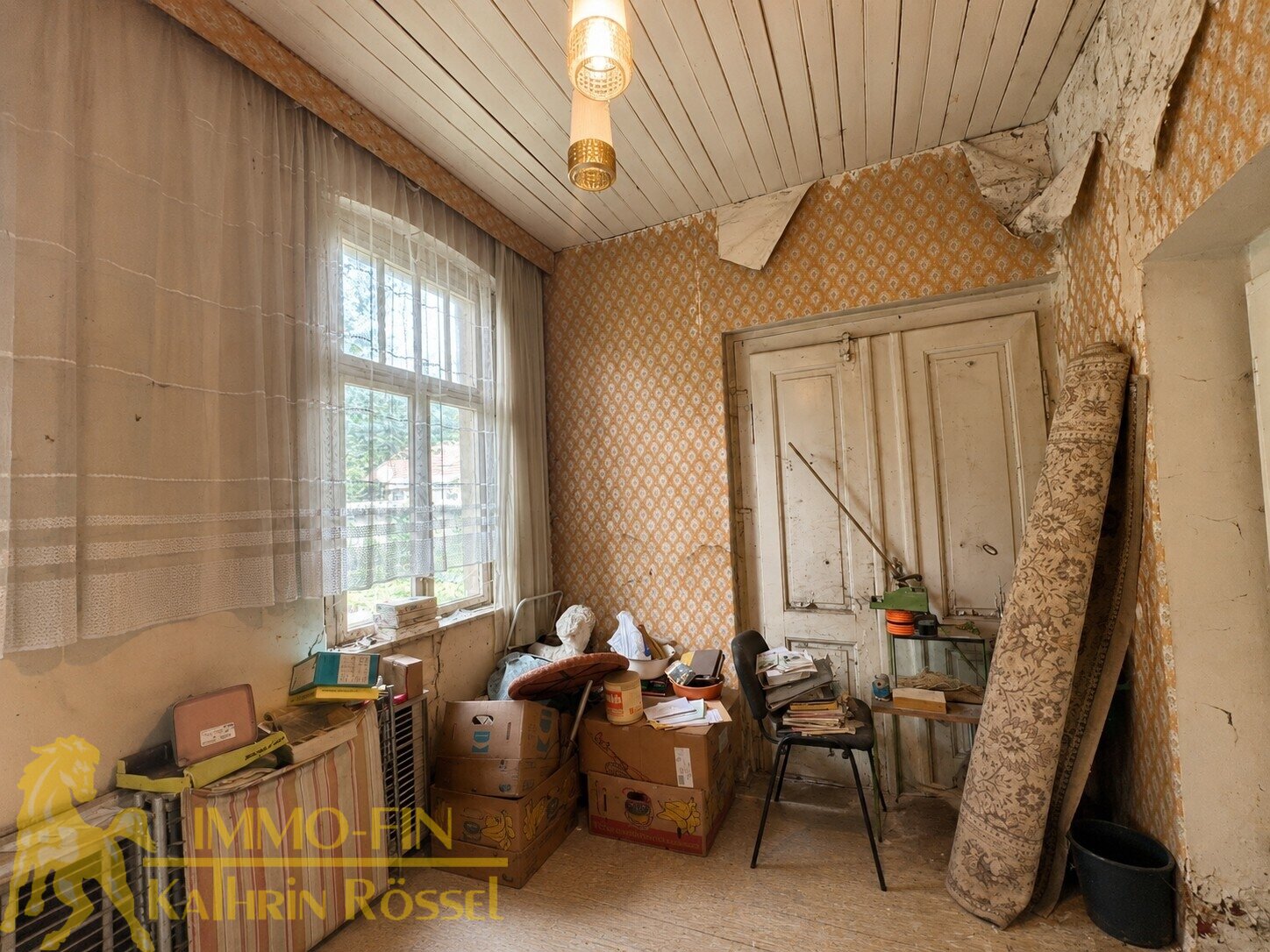 EG: Zimmer im Anbau (KI-optimiert)
