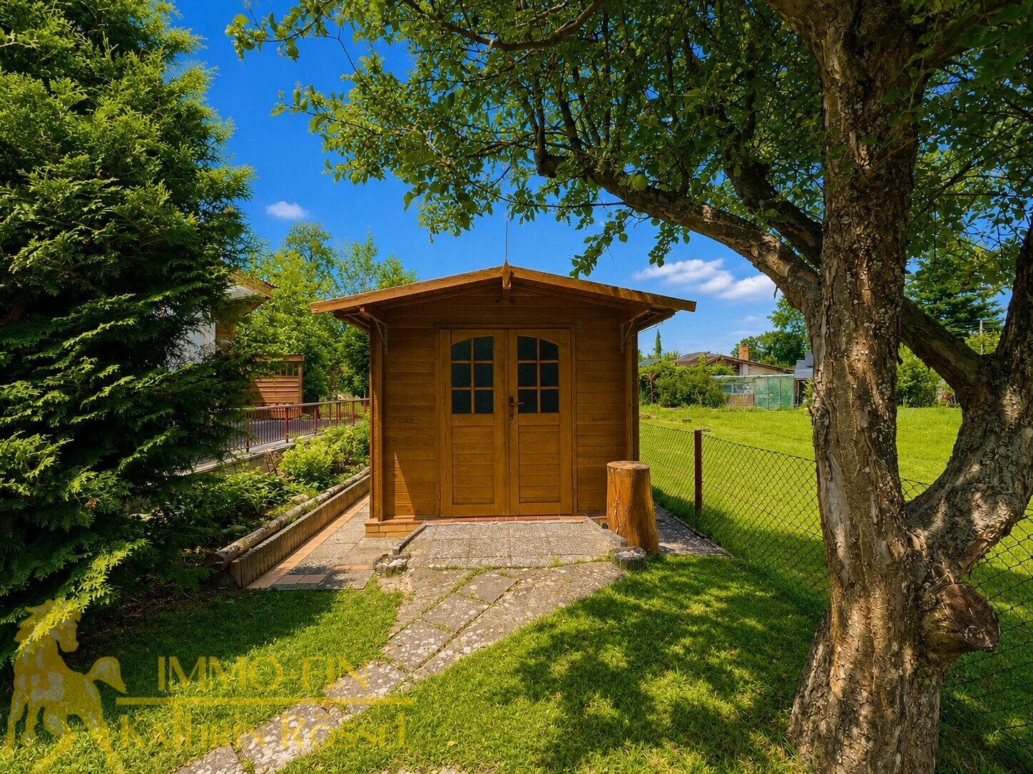 Holz-Geräteschuppen (KI-optimiert) Holz-Geräteschuppen (KI-optimiert)