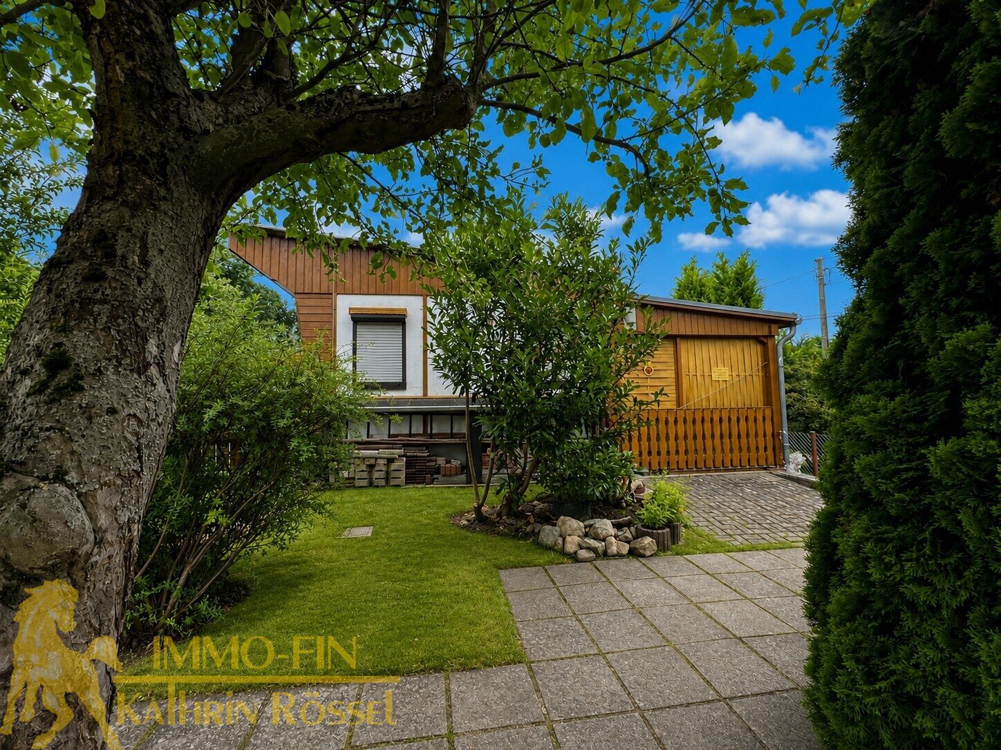 Bungalow Nordseite (KI-optimiert) Bungalow Nordseite (KI-optimiert)