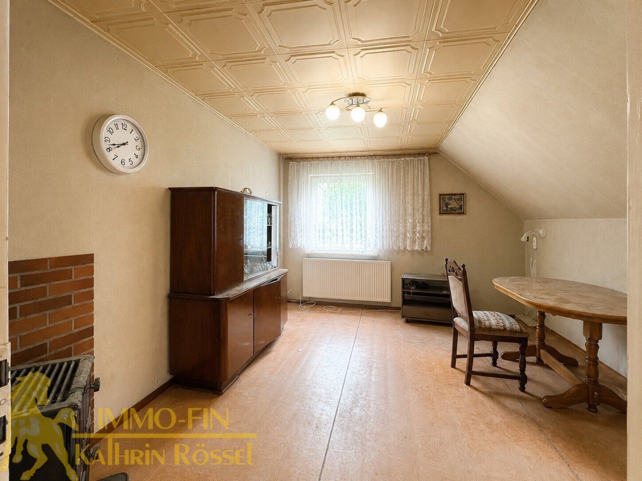 DG: Gästezimmer (KI-optimiert) DG: Gästezimmer (KI-optimiert)