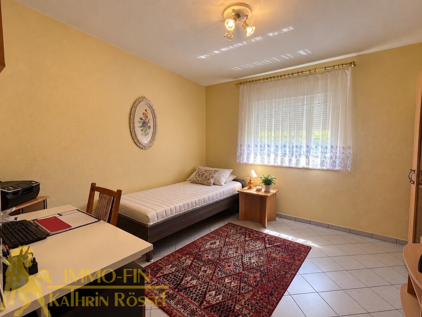 EG: Arbeitszimmer (KI-optimiert) EG: Arbeitszimmer (KI-optimiert)