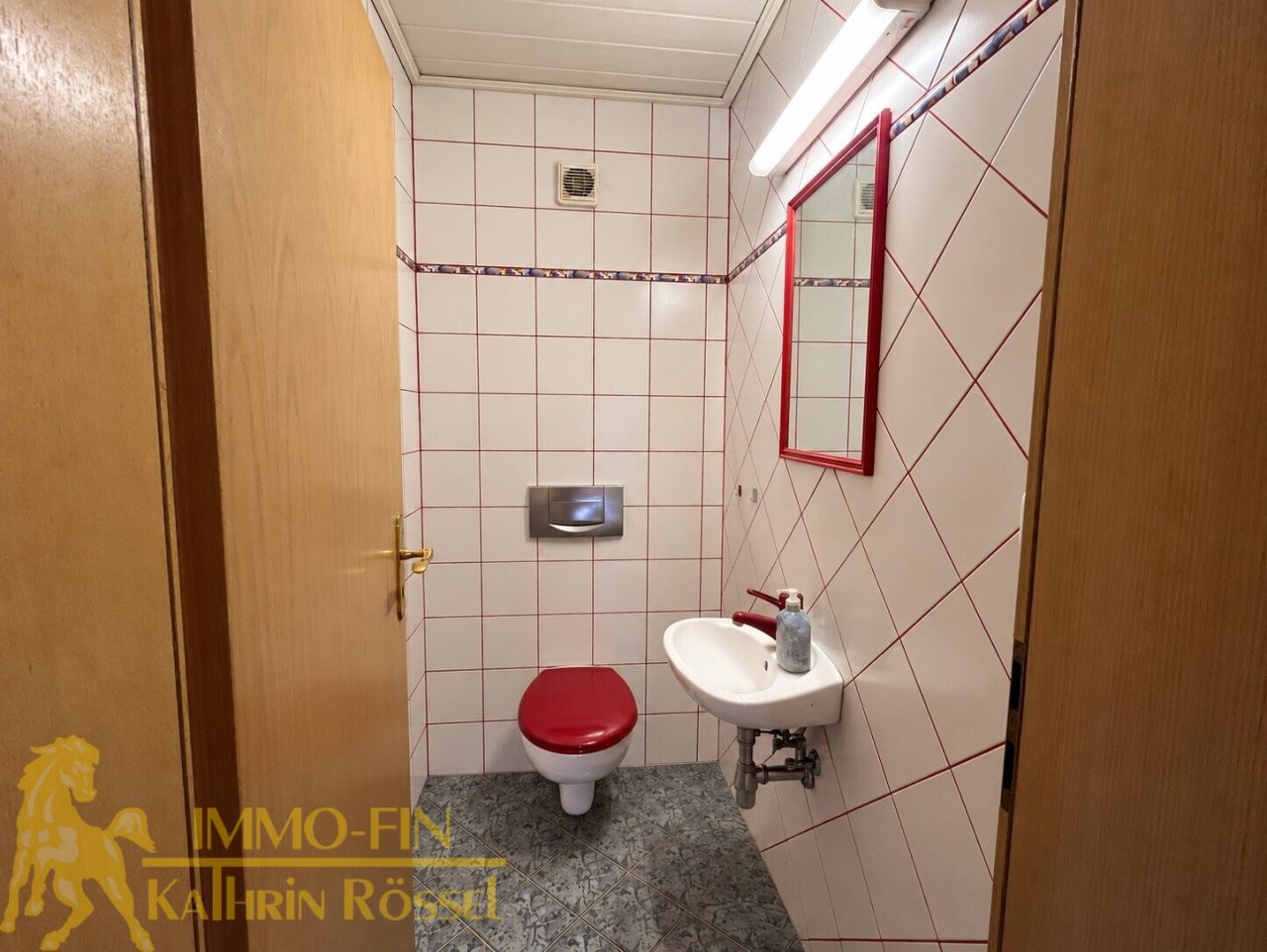 EG: Gäste-WC (KI-optimiert) EG: Gäste-WC (KI-optimiert)