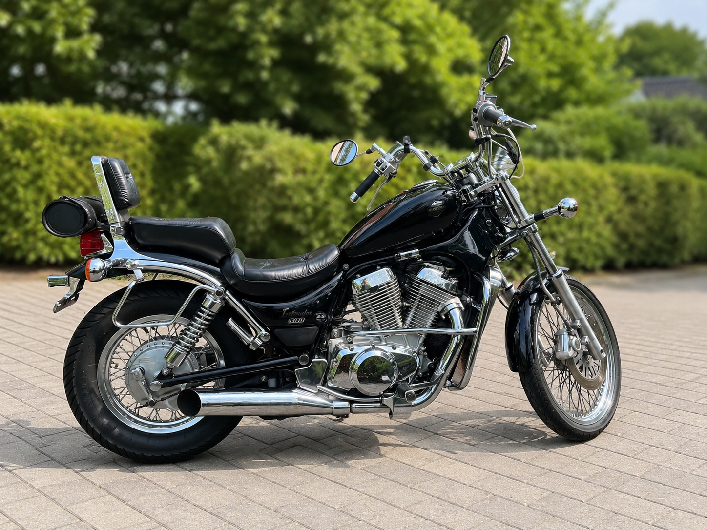 Suzuki Intruder 800 - rechte Seite